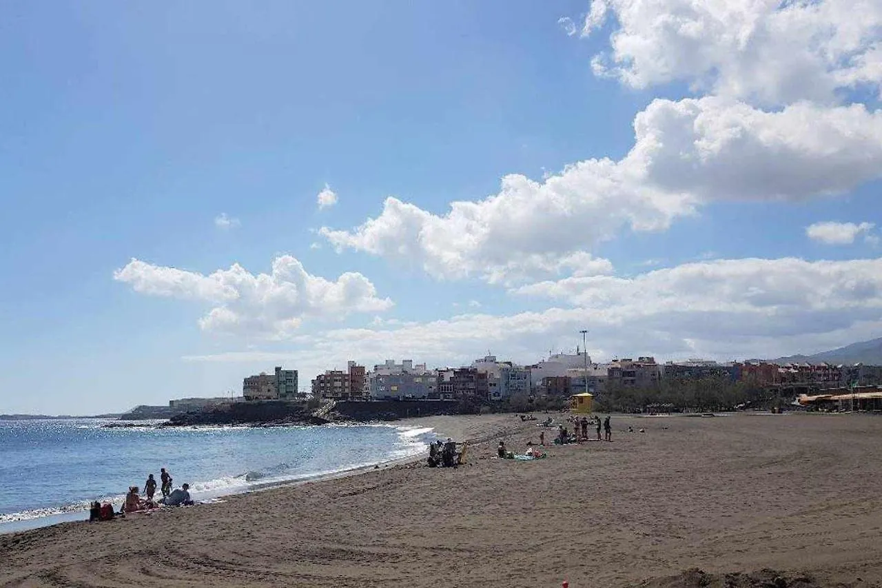 Primera Linea Con Preciosas Vistas Al Mar Melenara